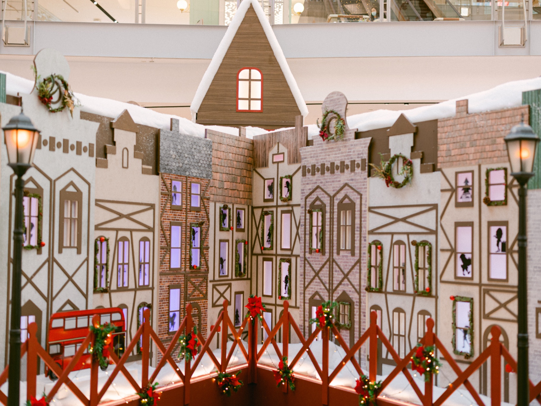 Christmas in Abu Dhabi Mall — 1