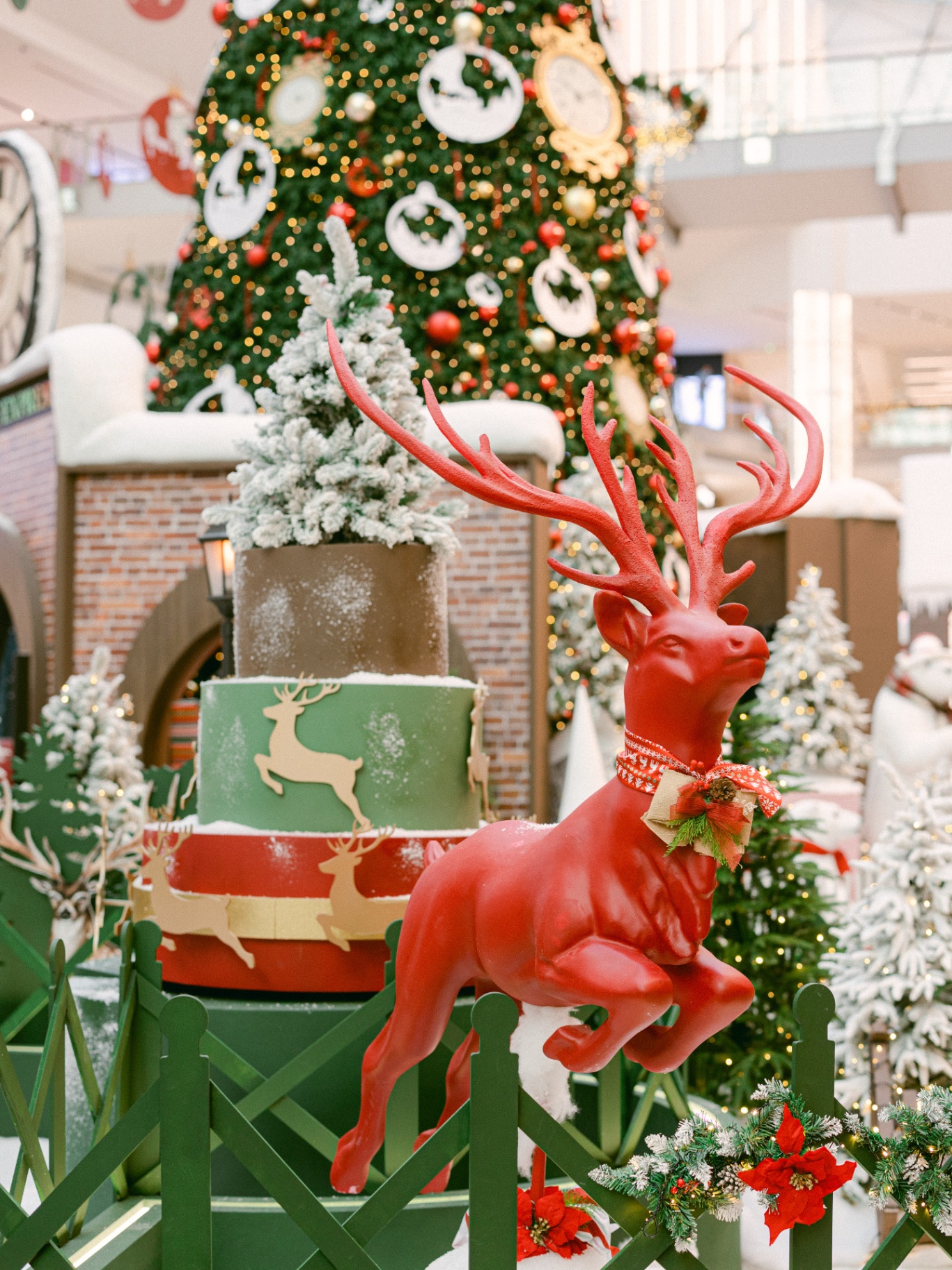 Christmas in Abu Dhabi Mall — 5